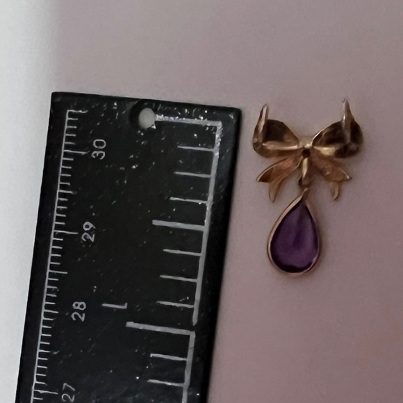 10k diamond and purple stone pendant. - Picture 2 of 3